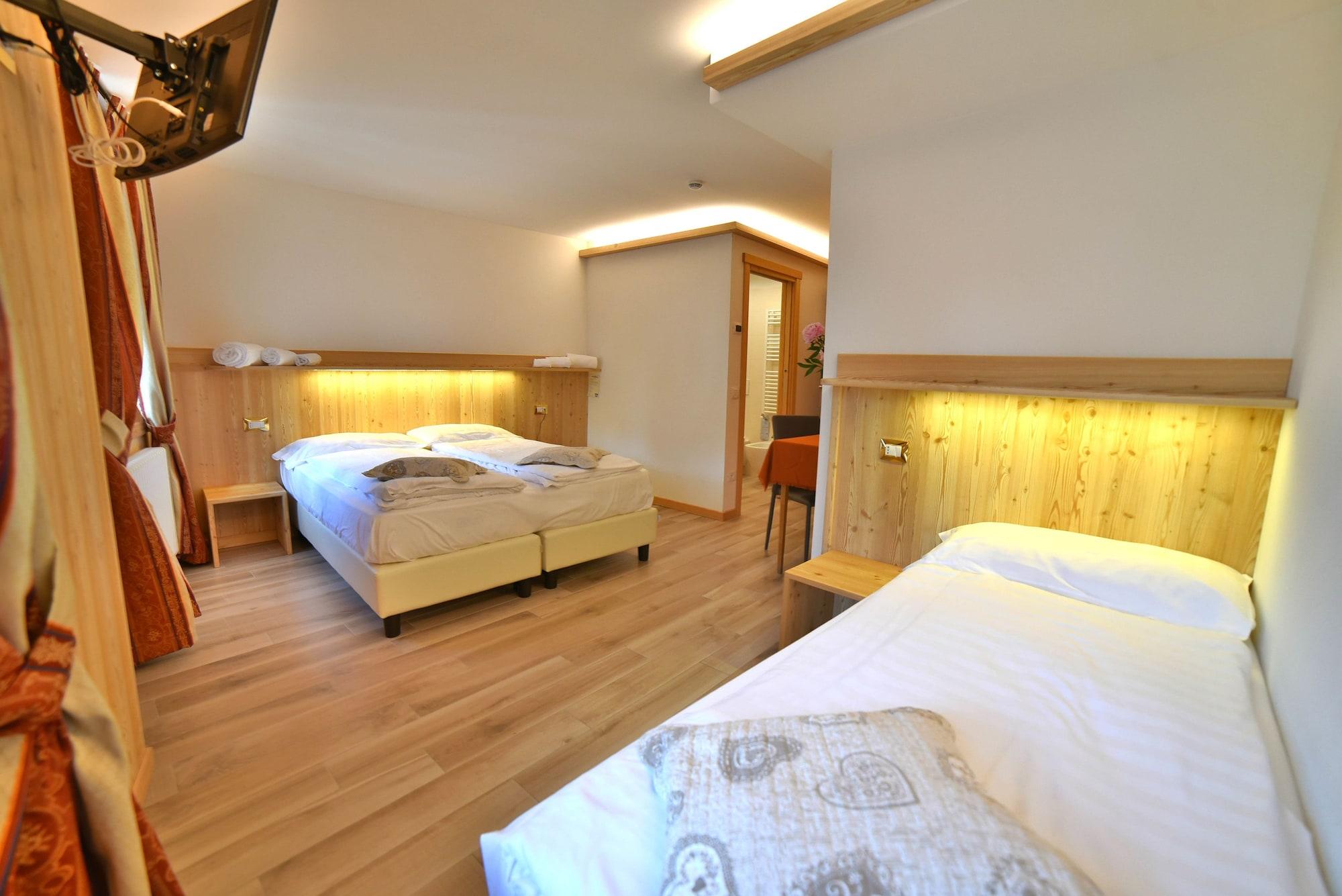 Albergo Stelvio Бормио Экстерьер фото