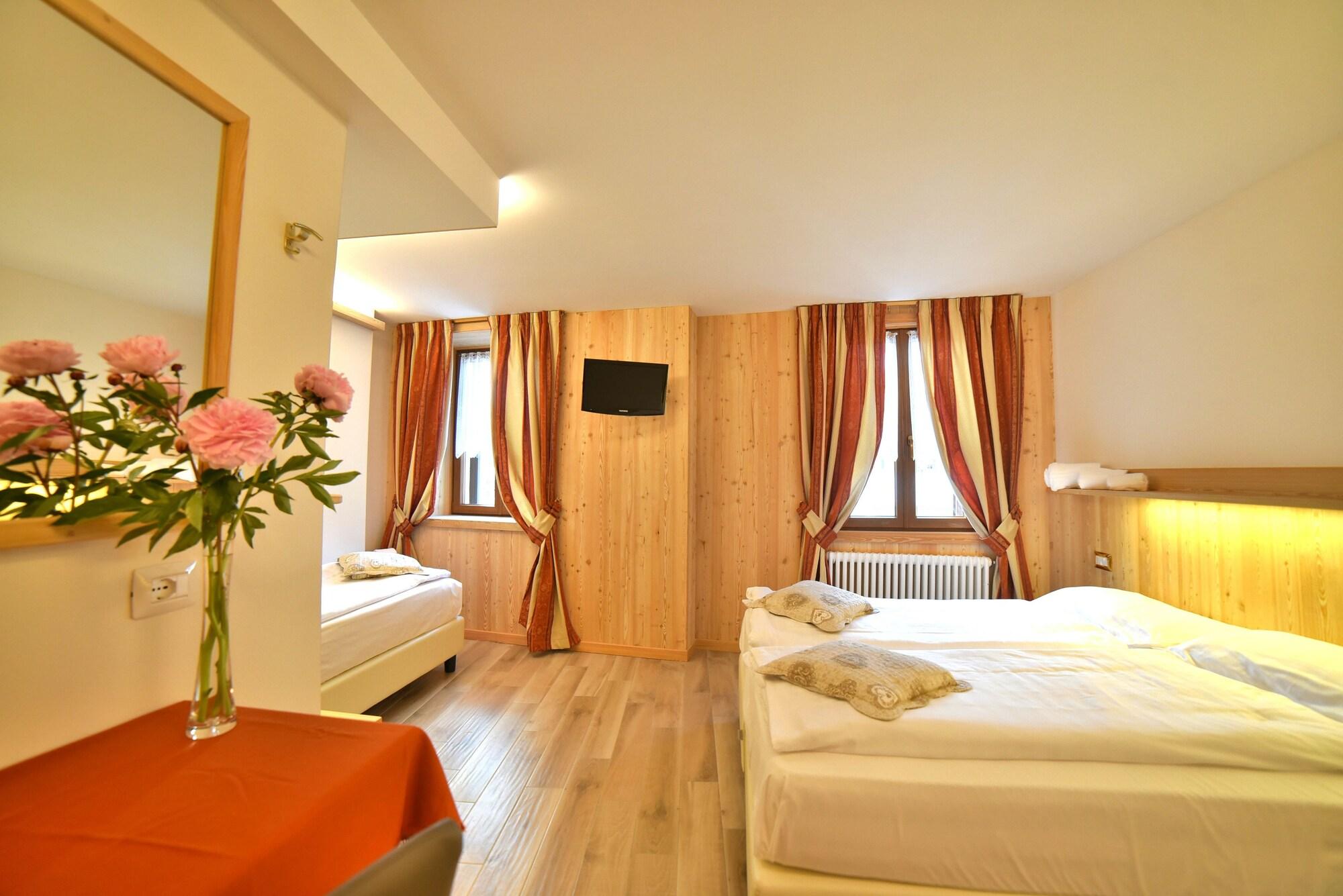 Albergo Stelvio Бормио Экстерьер фото