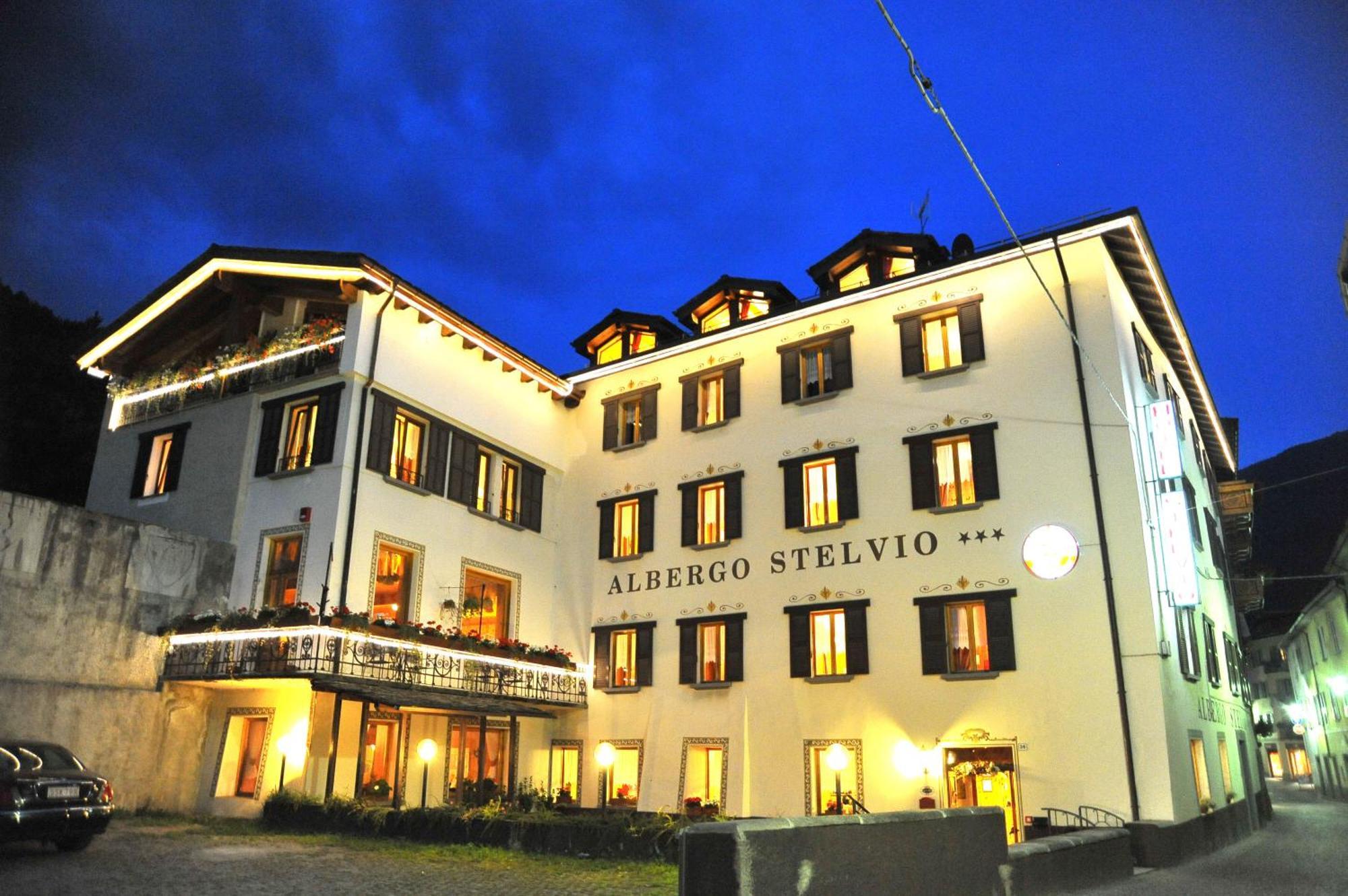 Albergo Stelvio Бормио Экстерьер фото