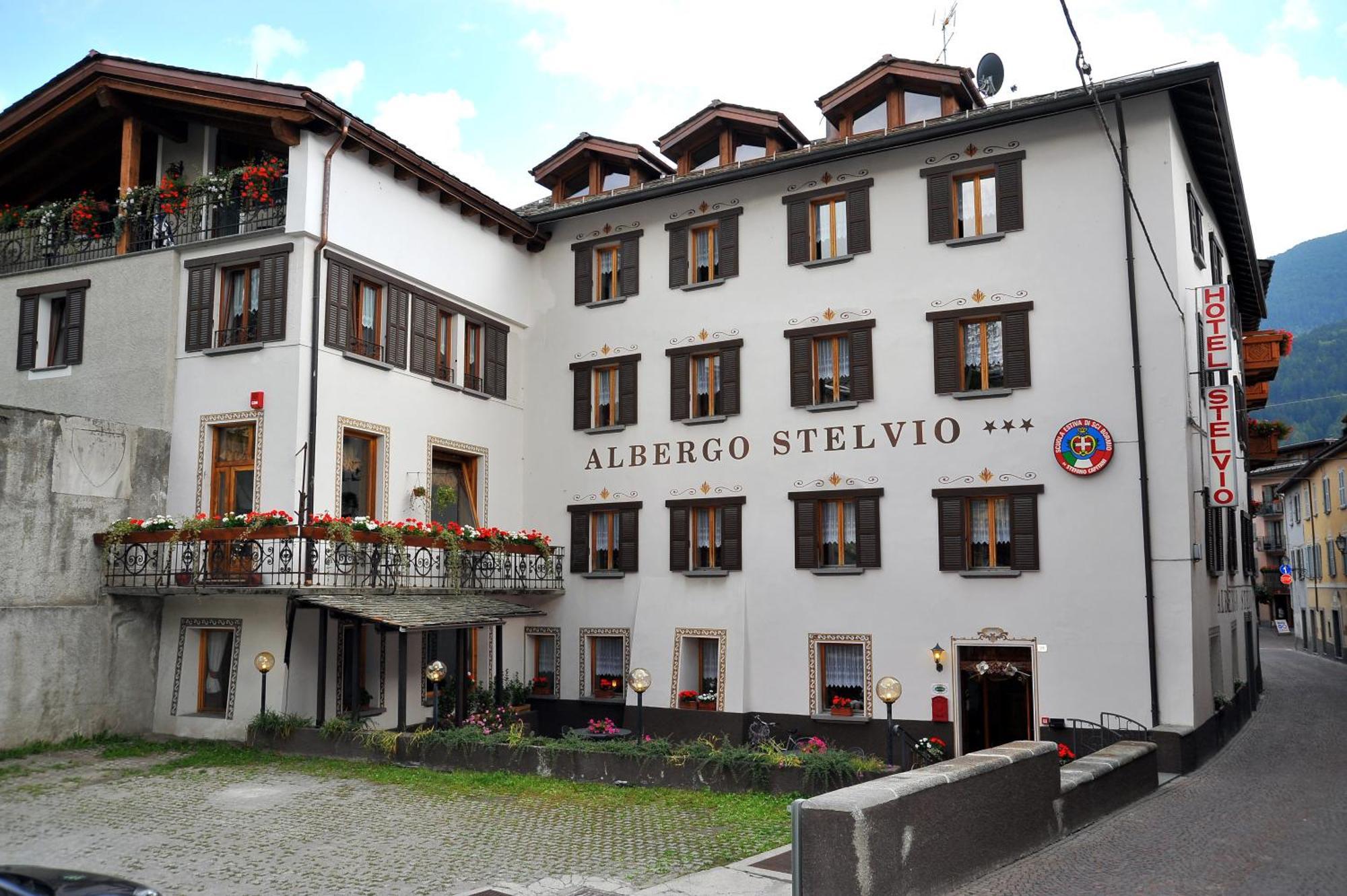 Albergo Stelvio Бормио Экстерьер фото