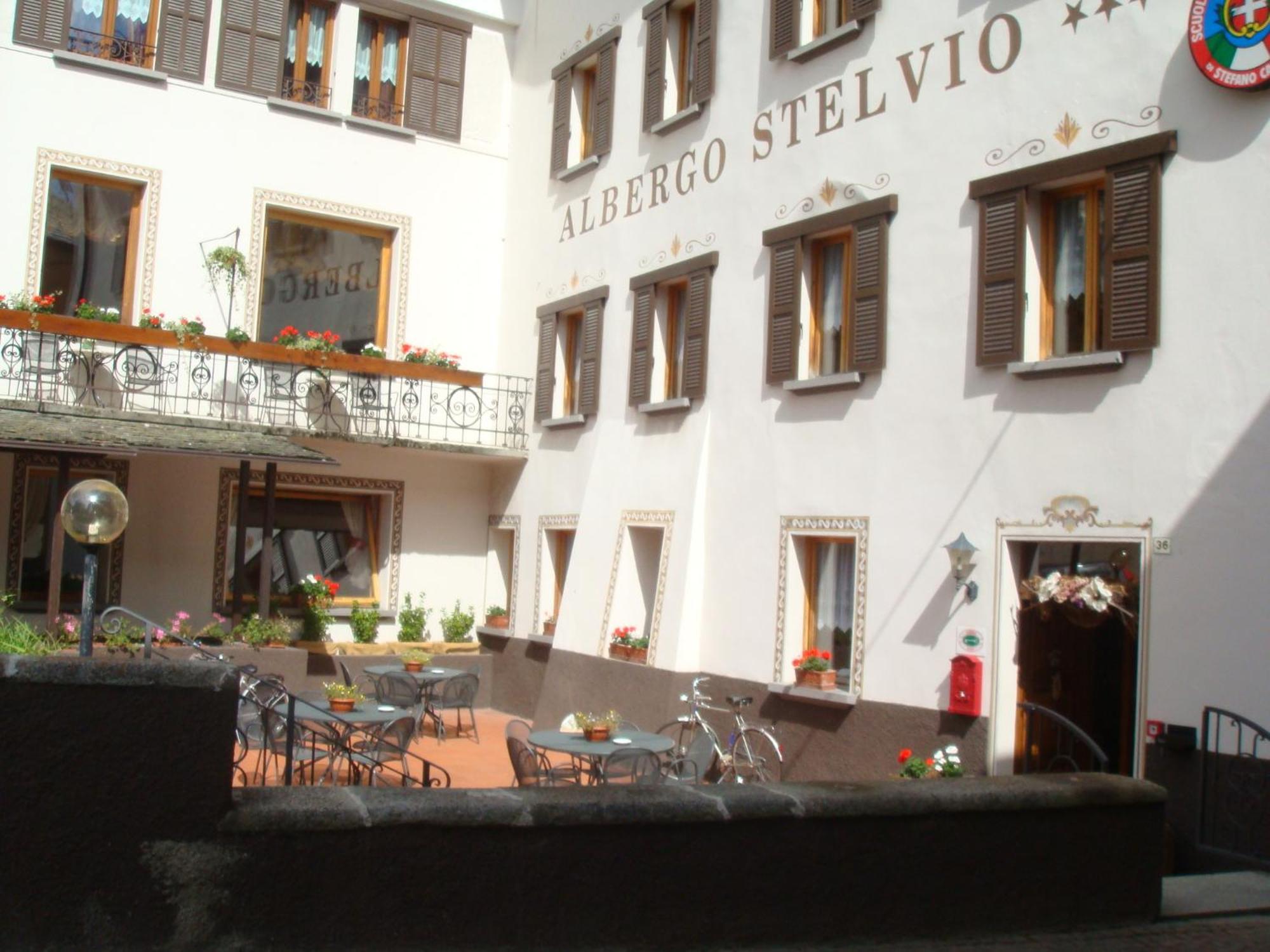 Albergo Stelvio Бормио Экстерьер фото
