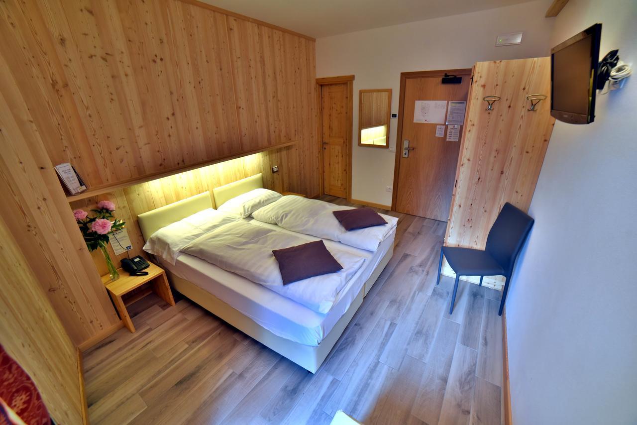 Albergo Stelvio Бормио Экстерьер фото